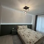 Deluxe 3