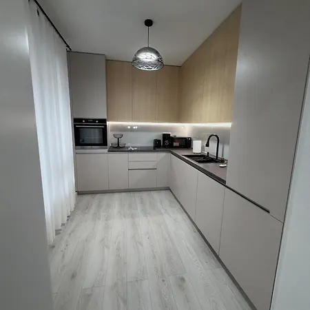 Deluxe 3 * Timişoara